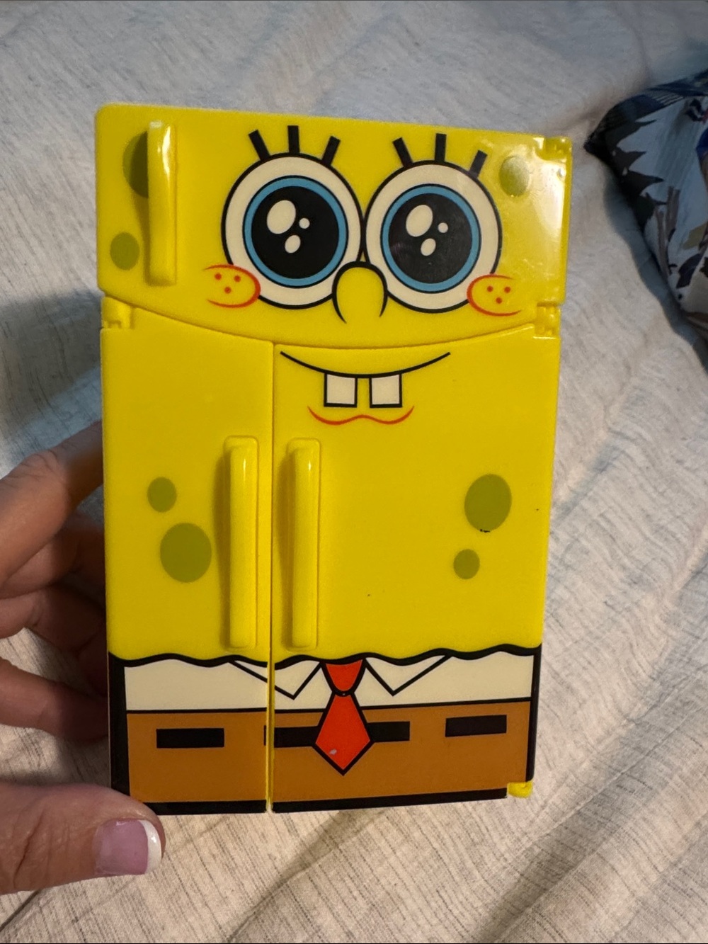 SpongeBob play refrigerator